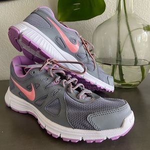 Nike // Revolution 2